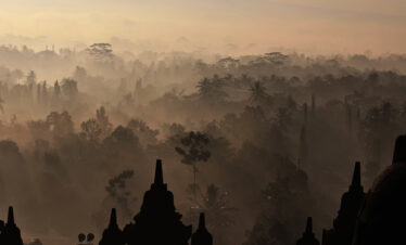 Sunrise in Setumbu Hills